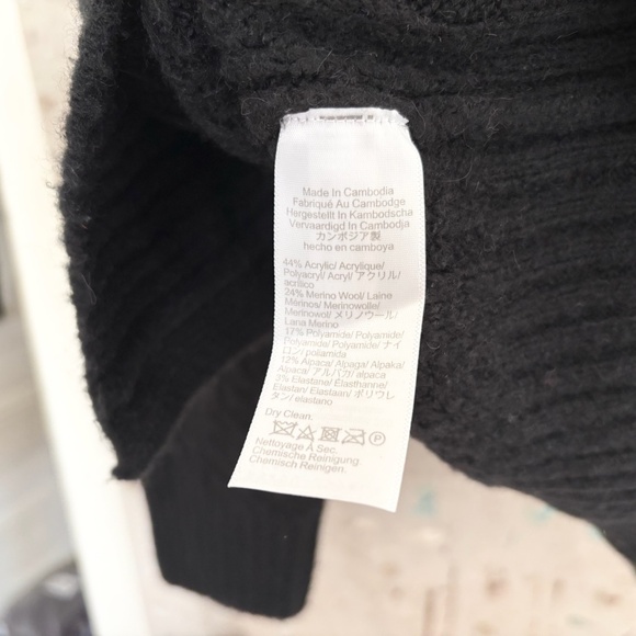 J Crew Collared Cable-Knit Cardigan - Picture 5 of 5